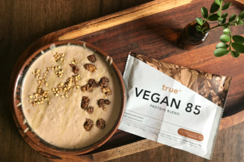 Salted Caramel Protein & Macadamia Smoothie Bowl